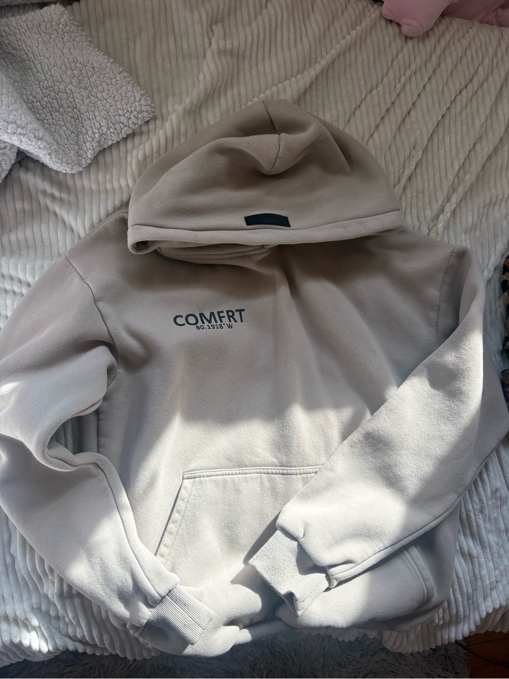 COMFORT Men's Crewneck Sweatshirt in Light Beige